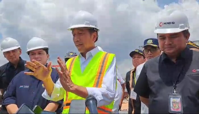 Presiden Jokowi Tinjau Proyek SGAR di Mempawah, Target Selesai Bulan Juni Tahun Ini