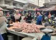 Harga Ayam Potong di Pasar Pagi Sungai Pinyuh Meroket, Ayam Didatangkan dari Kalteng