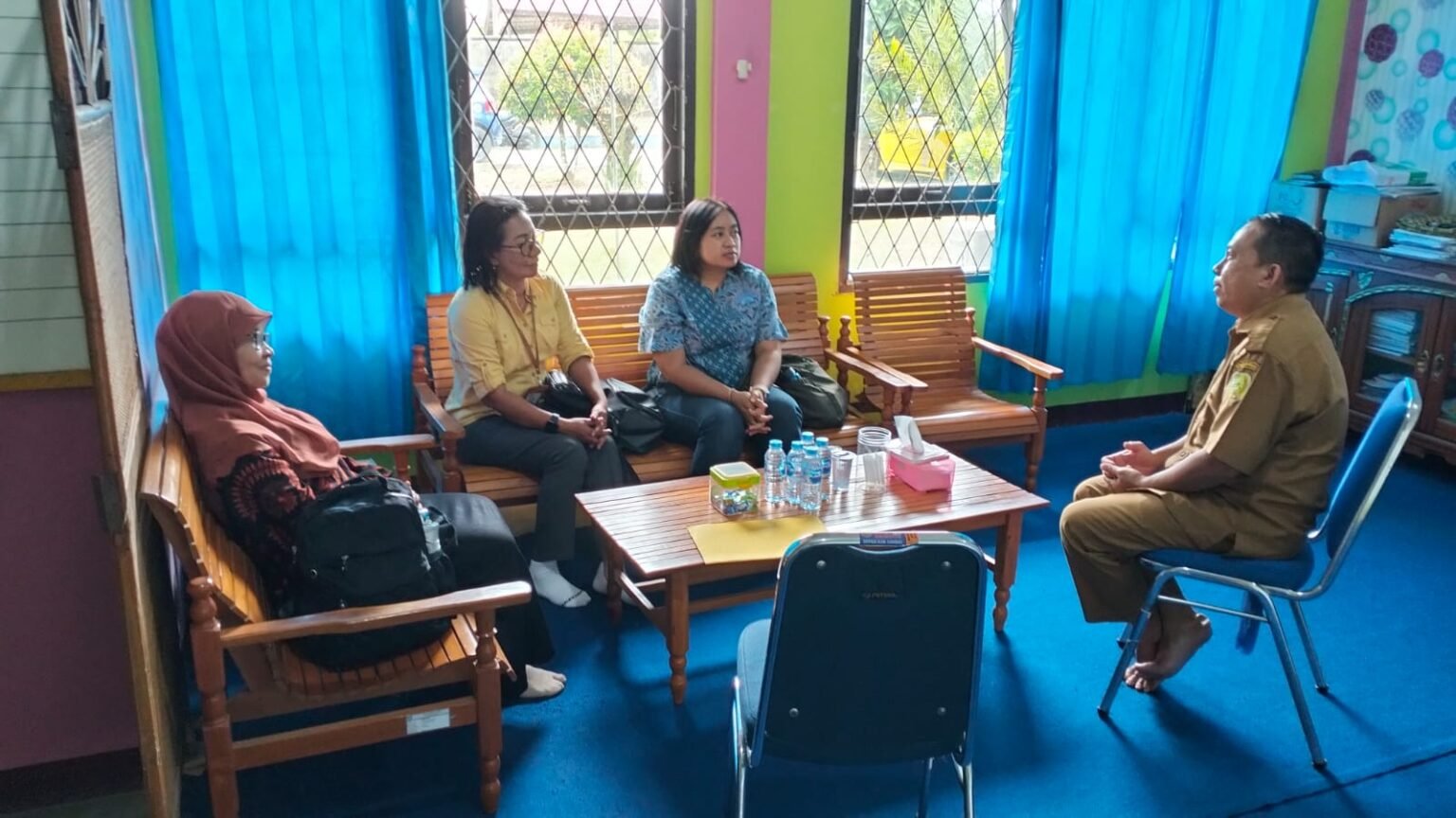Sekretaris Dinas PPKH Sambas Junihardy Sambut Kunjungan Tim Peneliti BRIN