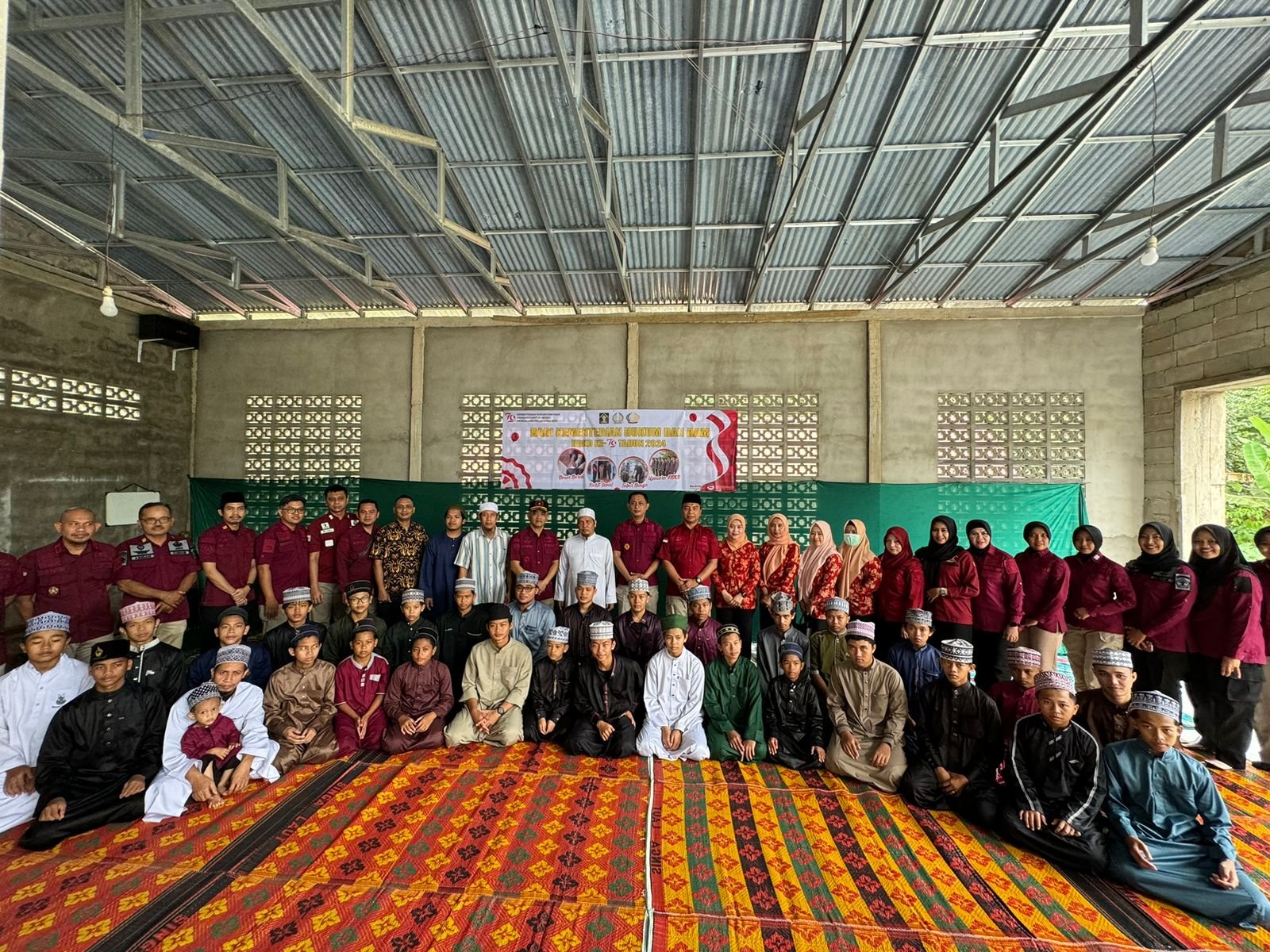 Rutan Sambas bakti sosial ke Panti Asuhan Anak Nurul Hamid di Desa Lubuk Dagang, Sambas, Kamis 8 Agustus 2024/Foto Rutan Sambas.