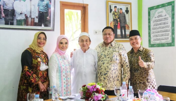 OSO Dukung Ria Norsan-Krisantus Kurniawan di Pilgub Kalbar 2024