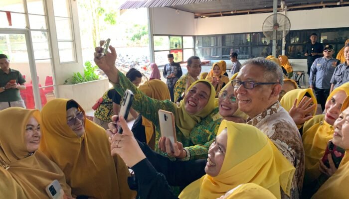 Ibu-ibu Pengajian di Mempawah Doakan Midji Menang Pilgub Kalbar