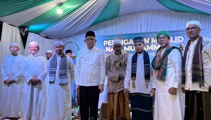 Calon Gubernur Kalbar Sutarmidji Akui Dirinya Mengagumi Ustaz Hatoli Penceramah Muda Asal Sambas