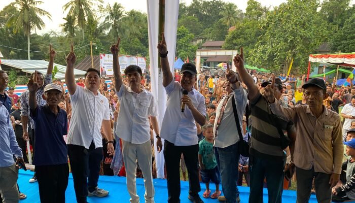 Hadir di Desa Ringgo Lojok, Didi Serap Keluhan Masyarakat Soal Masalah Listrik dan Pariwisata