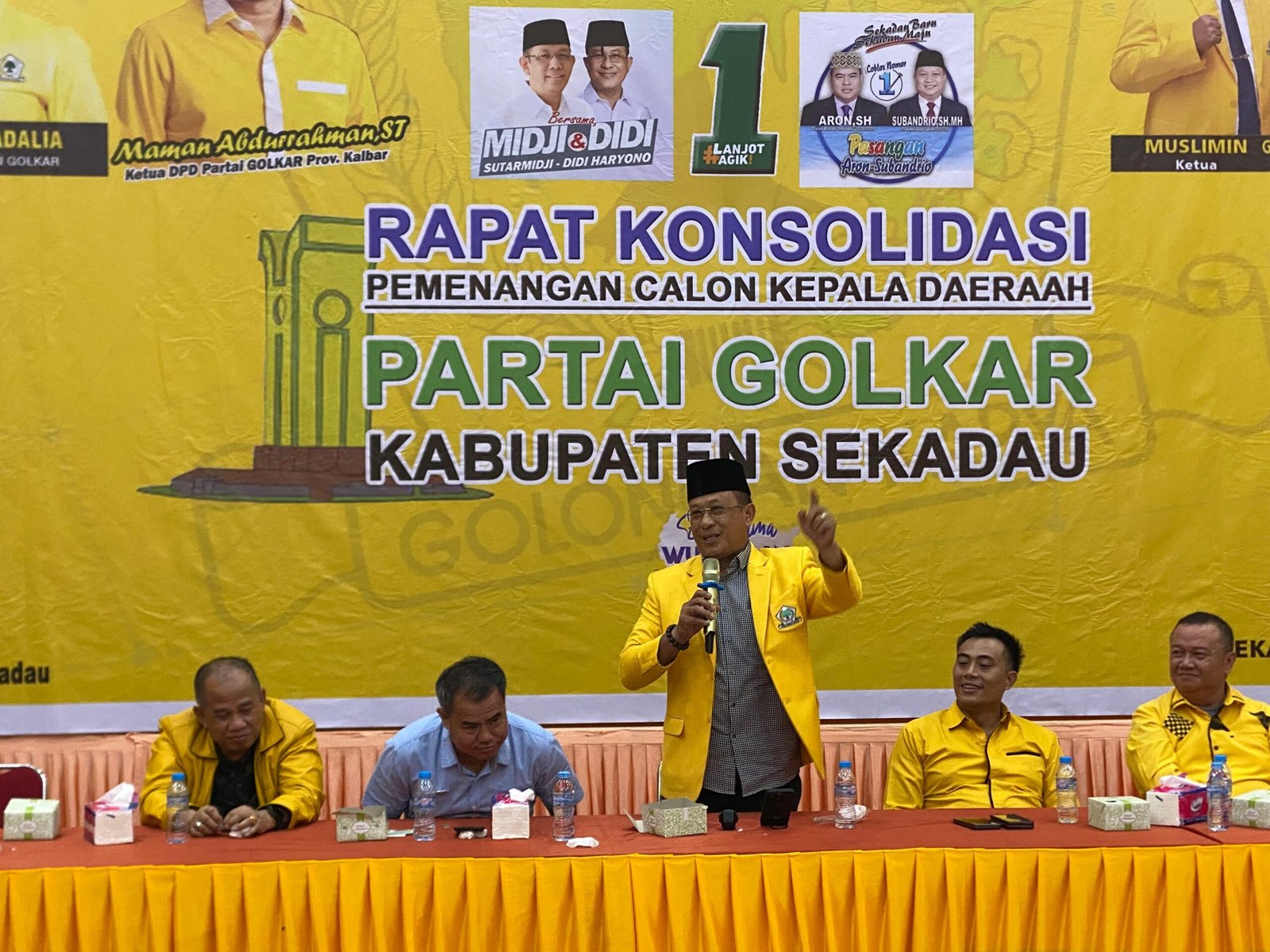 Didi Haryono saat menghadiri konsolidasi pemenangan Partai Golkar Sekadau.