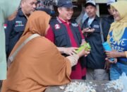 Blusukan ke Pasar Masuka Sintang, Norsan Berkomitmen Perbaiki Jalan dan Tata Ulang Pasar