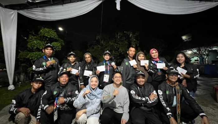Ria Norsan Beri Bonus atas Prestasi Atlet Peparnas Kalbar