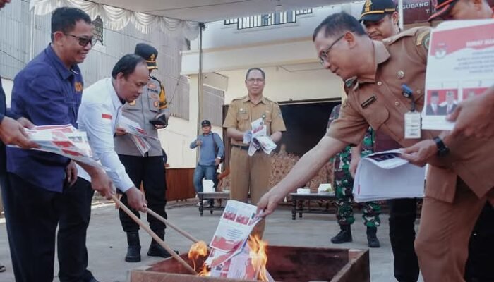Pj Sekda Ketapang Hadiri Pemusnahan Surat Suara Rusak dan Kelebihan Hitung Pilkada 2024