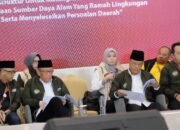 Tampil Elegan, Midji-Didi Pakai Jaket Bomber di Debat Publik Kedua