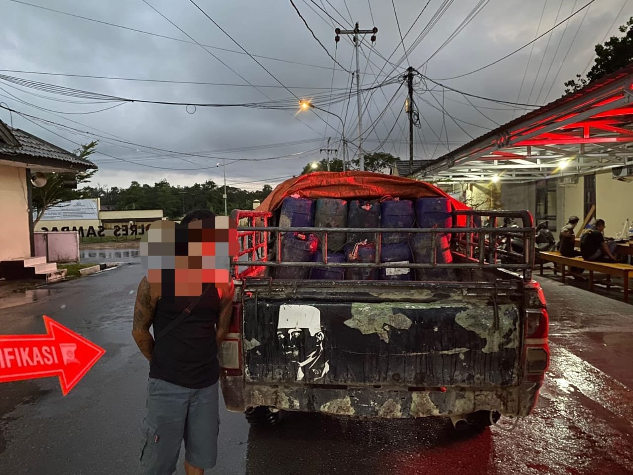 Pelaku Penyalahgunaan Solar Subsidi di Kecamatan Tebas Ditangkap Polisi