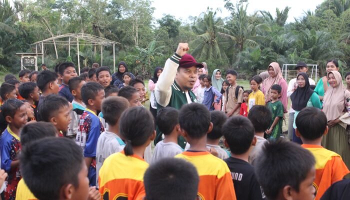 Calon Bupati Sambas, Misni Safari, Ajak Orangtua Latih Anak Hidup Sehat Melalui Olahraga