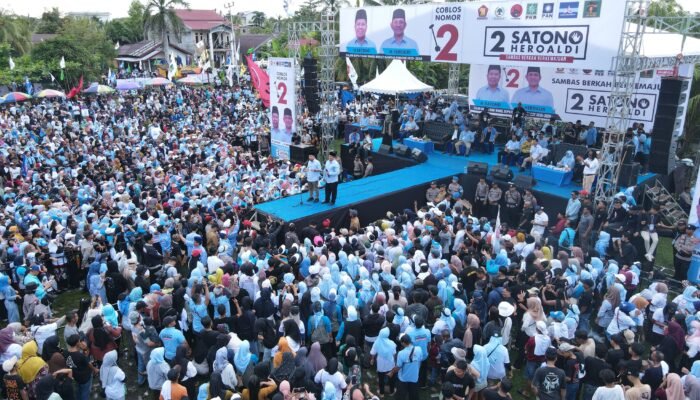 Puluhan Ribu Orang Sambas Padati Kampanye Akbar Satono-Hero di Teluk Keramat