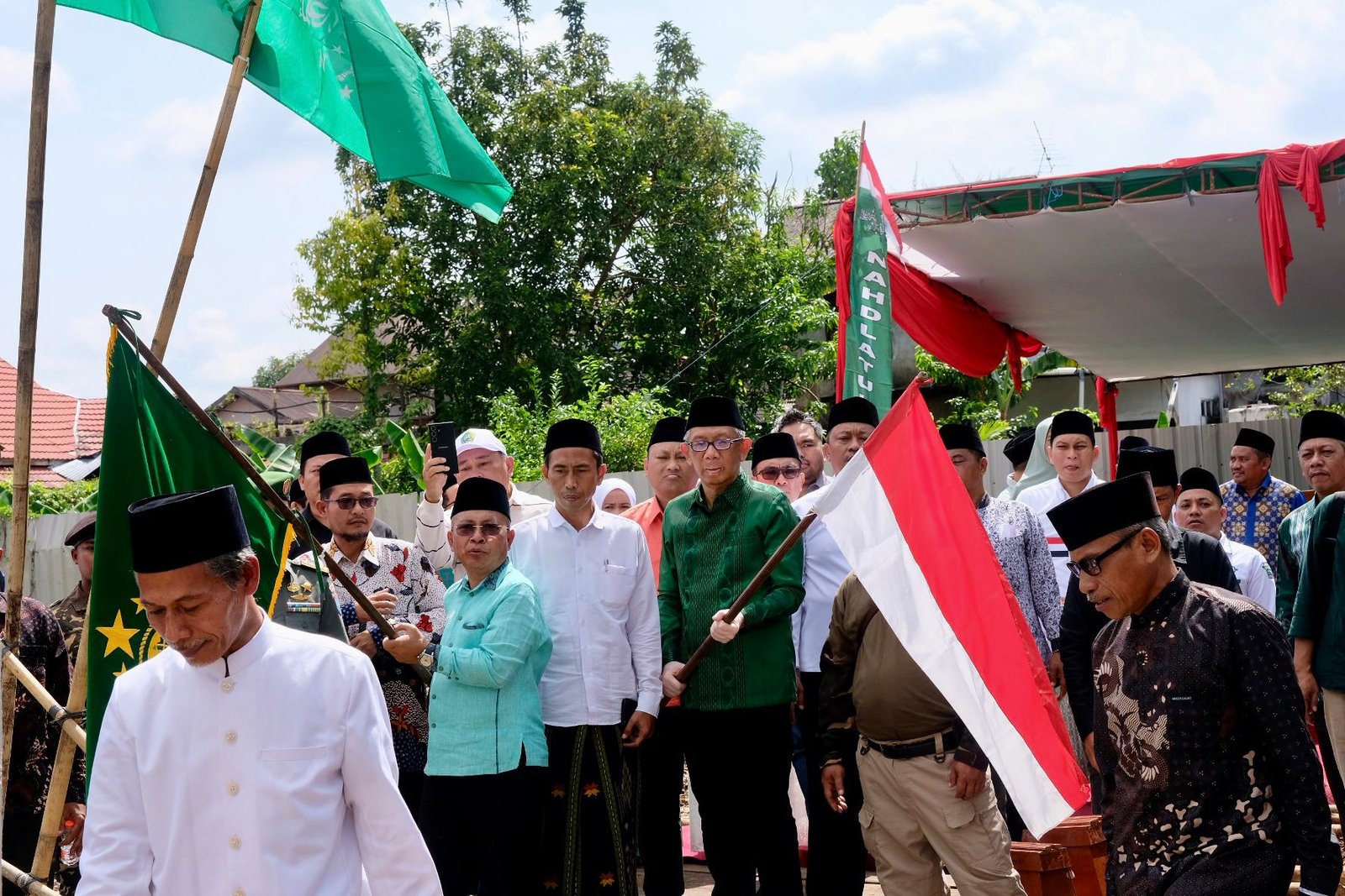 Jasa Sutarmidji Dikenang saat Pemancangan Tiang Pertama Gedung Sekretariat PWNU Kalbar