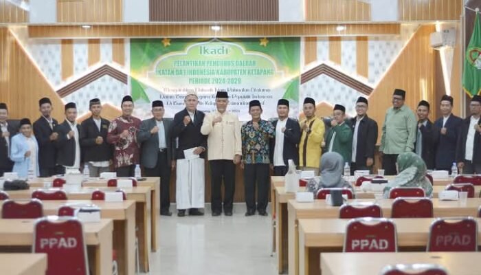 Staf Ahli Bupati Bidang Ekbang Hadiri Pelantikan Pengurus IKADI Kabupaten Ketapang Periode 2024-2029