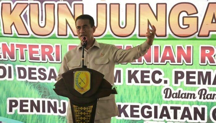 Menteri Pertanian RI Tinjau Optimalisasi Lahan di Sambas untuk Tangani Darurat Pangan