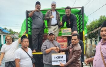 IKBM Mempawah salurkan bantuan untuk korban banjir di Desa Pasir/Istimewa