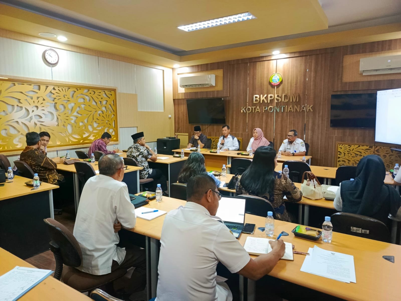 DPRD Sambas Bahas Penataan PPPK di BKPSDM Kota Pontianak