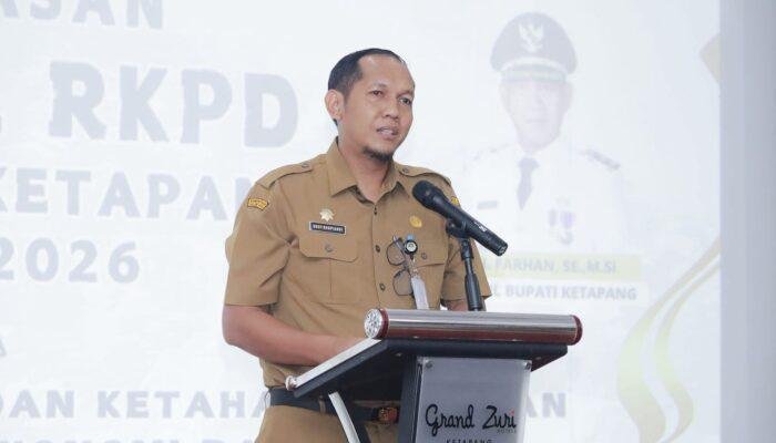 PJ Sekda Ketapang Membuka Forum Konsultasi Publik Pembahasan Ranwal RKPD Kabupaten Ketapang Tahun 2026
