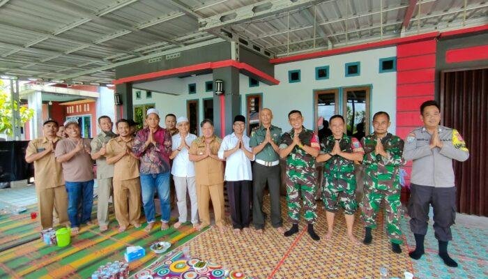 Lurah Sungai Pinyuh Halal Bihalal Bersama Forkopimcam dan Tokoh Masyarakat