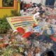 Tumpukan sampah depan TK Pertiwi Sungai Pinyuh, Rabu 9 April 2025/Foto Bung Ranie/Jejaring Kalbar.