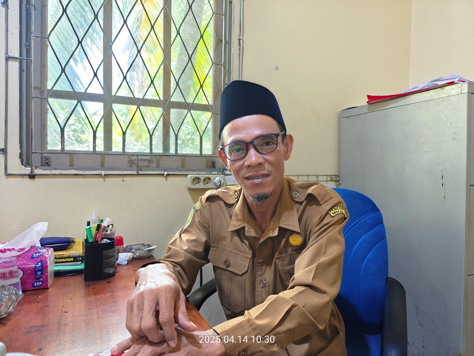 Kepala Desa Pusaka, Elpani, saat diwawancarai, Senin 14 April 2025/Foto Yak/Jejaring Kalbar.
