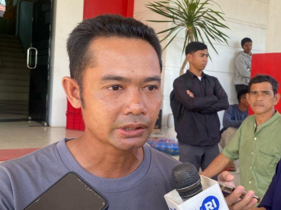 Manager generasi milenial Brigade Pangan Desa Batu Mak Jage, Kecamatan Tebas, Hairomin