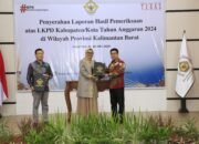 Pemkab Sambas Terima Penghargaan Predikat Opini WTP Atas Laporan Keuangan Pemerintah Daerah