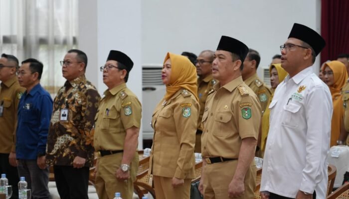 Gubernur Ria Norsan Luncurkan Gerakan Zakat, Infak, dan Sedekah ASN