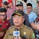 PLT Kepala Dinas Tenaga Kerja dan Transmigrasi Kabupaten Sambas, Uray Heriansyah saat diwawancarai, Kamis 1 Mei 2025/Foto Sera/Jejaring Kalbar
