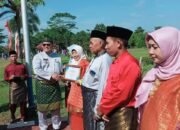 Wakil Bupati Sambas Beri Penghargaan untuk Guru dan Siswa Berprestasi