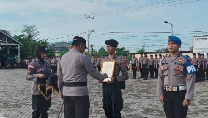 Kapolres Sambas Berhentikan AIPDA BS dengan Tidak Hormat