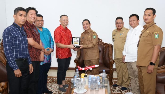 Ria Norsan Sambut Baik Rencana Maskapai Air Asia akan Buka Rute Penerbangan Pontianak-Luar Negeri