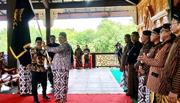 Bupati Satono Resmikan Rumah Joglo dan Lantik Pengurus Paguyuban Jawa