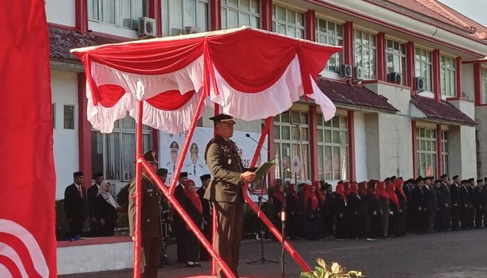 Bertindak Sebagai Inspektur Upacara Hari Lahir Pancasila, Ini Pesan Dandim Sambas
