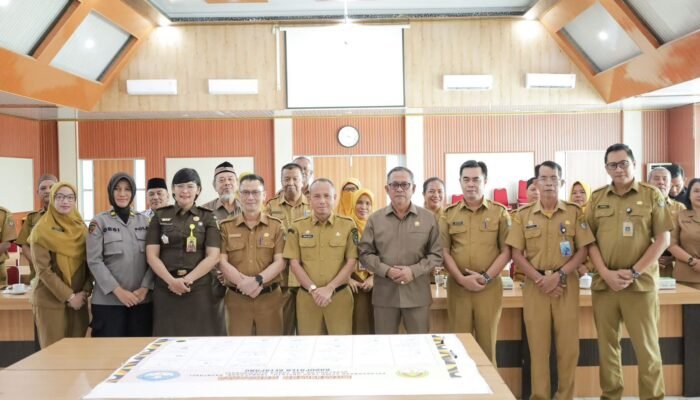 Pemkab Ketapang Gelar Penandatanganan Bersama SPMB