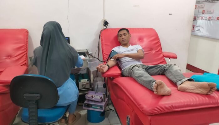 Dede Suryadi Ajak Masyarakat Donor Darah di PMI Mempawah, Selamatkan Nyawa Sesama