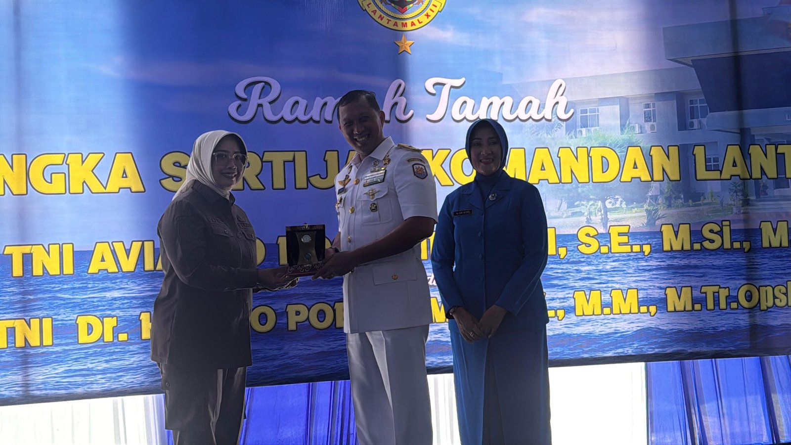 Bupati Mempawah, Erlina menghadiri serah terima jabatan Komandan Lantamal XII Tanjungpura