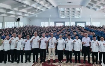 Bupati Mempawah Serahkan SK kepada 662 PPPK Tahap I Formasi Tahun 2024