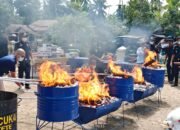 Pemusnahan BMN oleh Bea Cukai Sintete, Rabu 25 Juni 2025/Foto Jejaring Kalbar