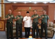 Ria Norsan saat menerima audiensi Danrem 121/ABW Sintang, Brigjen TNI Purnomosidi, S.IP., M.AP., M.Han., bersama jajaran, di Ruang Kerja Gubernur Kalbar, Rabu (25/6/2025).