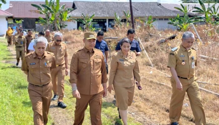 Bupati Ketapang Tinjau Lokasi Sekolah Rakyat, Program Prioritas Presiden Prabowo Subianto