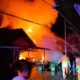 Kebakaran Hebat Melanda Rumah Warga di Gang Nelayan Sungai Pinyuh