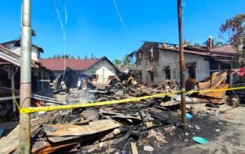 Puing kebakaran rumah warga di Gang Nelayan, Sungai Pinyuh.