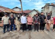 Tim Baznas Kabupaten Mempawah meninjau langsung kondisi korban kebakaran di Gang Nelayan Sungai Pinyuh