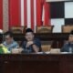 Lerry Kurniawan Figo memimpin hearing forum guru honor di Ruang Sidang Paripurna DPRD Kabupaten Sambas.