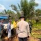 Padamkan Karhutla di Desa Antibar, Kapolres Mempawah Turun Langsung ke Lokasi