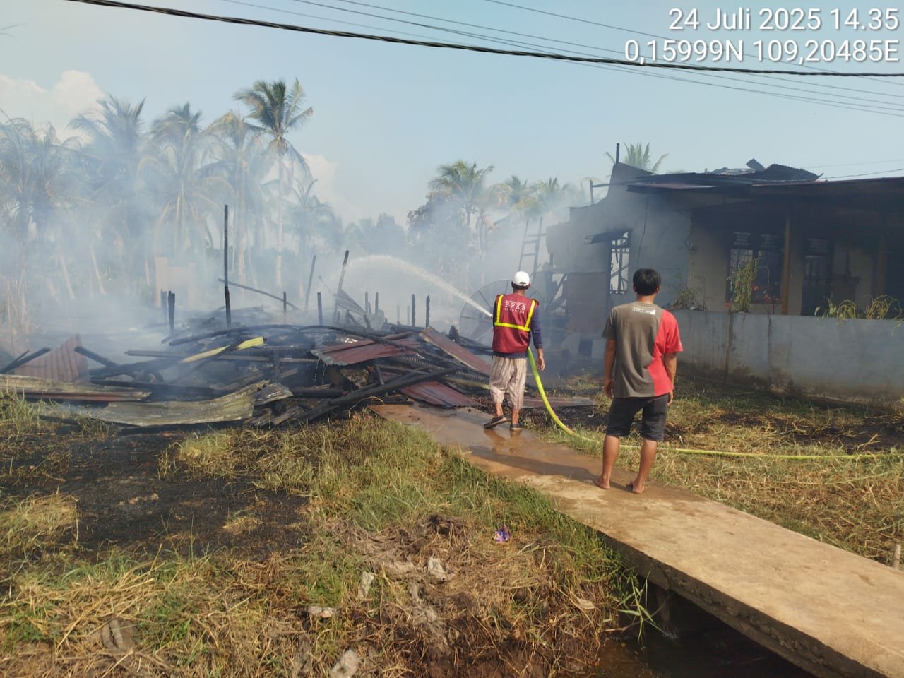Kebakaran di Segedong, Kabupaten Mempawah.