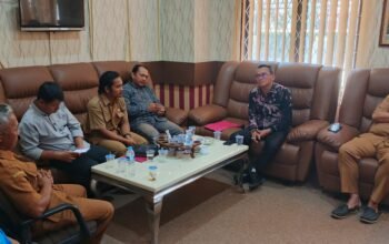 Senin 28 Juli 2025, Ferdinan Syolihin melakukan koordinasi dengan berbagai pihak untuk menyikapi masalah sampah di Danau Sebedang.