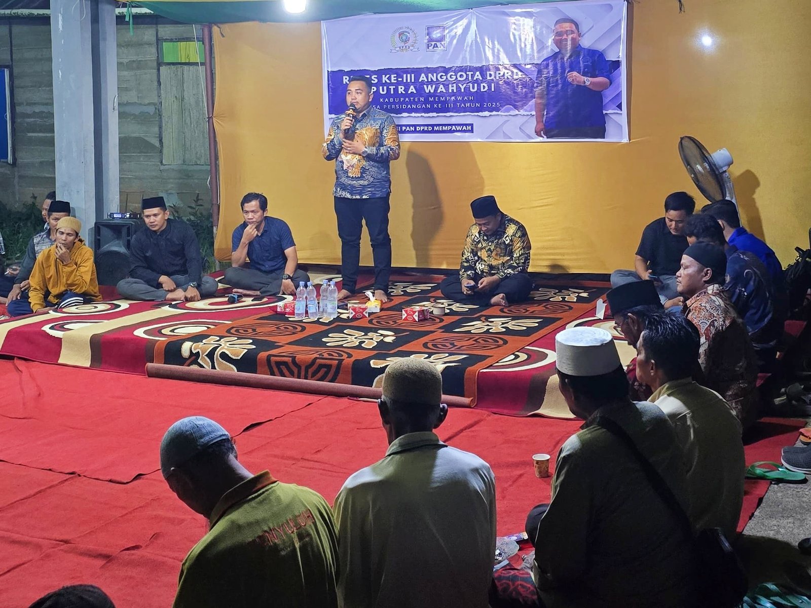 Anggota DPRD Kabupaten Mempawah, Putra Wahyudi saat reses di Jongkat dan Segedong.