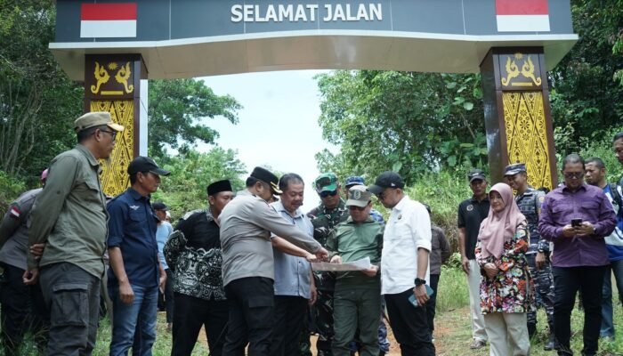 Bupati Sambas Tinjau Lokasi Rencana Pembangunan PLBN Tanjung Datok di Temajuk